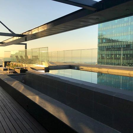 16 On Bree Luxury Studio Apartment With City Mountain Views Cape Town Exterior photo