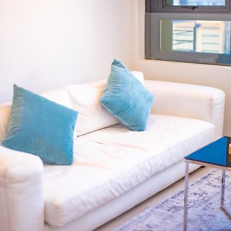 16 On Bree Luxury Studio Apartment With City Mountain Views Cape Town Exterior photo