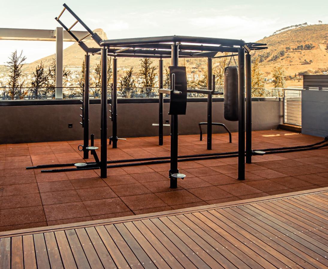 16 On Bree Luxury Studio Apartment With City Mountain Views Cape Town Exterior photo
